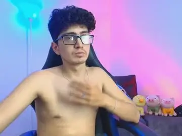 Chaturbate Free Porn Cam of tylerwhiite_