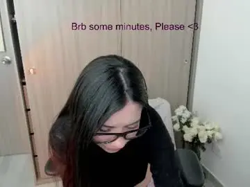 Chaturbate Free Porn Cam of lauryn_chills
