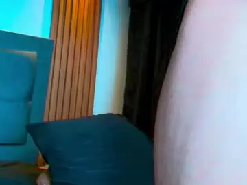 Chaturbate Live Sex Cam of paulthompson_