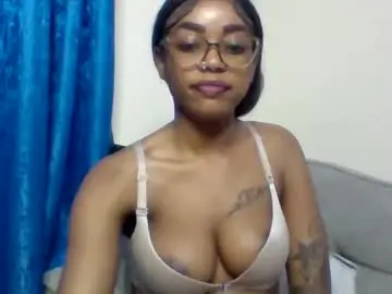 Chaturbate Sex Cam of pettite_babe