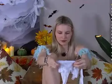 Chaturbate Watch Live Sex Cams of yungtessa