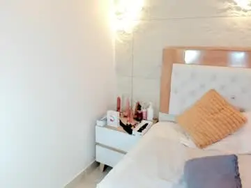 Chaturbate Best live sex cam show of ninamartins