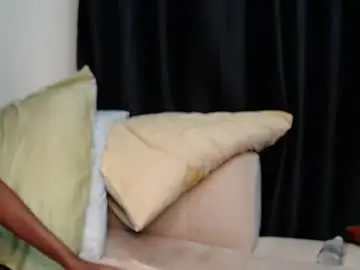 Chaturbate Live Sex Cam of slim_aria