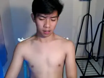 Chaturbate Best live sex cam show of clyde_twinkx