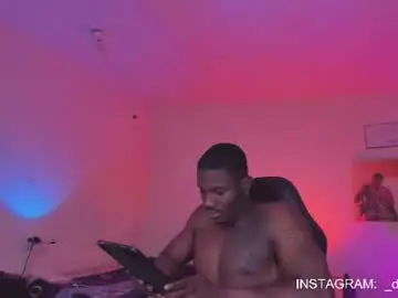 Chaturbate Live Porn of ethan_travis0