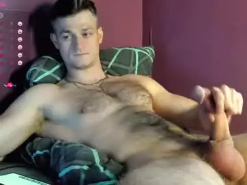 Chaturbate Live Sex Cam of freddy_pretty