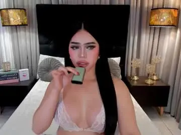 Chaturbate Adult Video Chat of hennessygoddess69