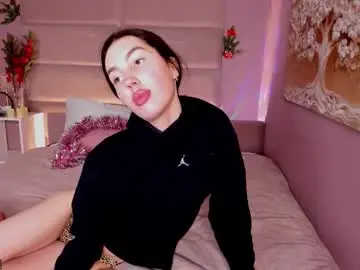 Chaturbate Watch Live Sex Cams of lira_revery