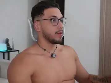 Chaturbate Live Sex Cam of andy_weld