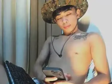 Chaturbate Live Sex Cam of boynextdoor4ux