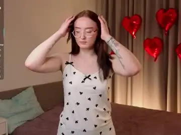 Chaturbate Best live sex cam show of moirebroady