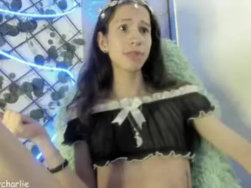 Chaturbate Free Porn Cam of vodkadelulo_