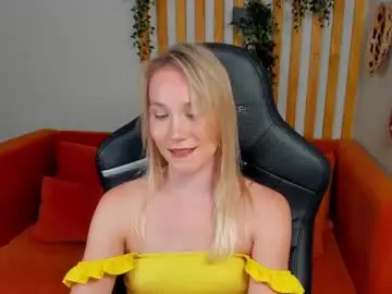 Chaturbate Watch Live Sex Cams of elaravoltage