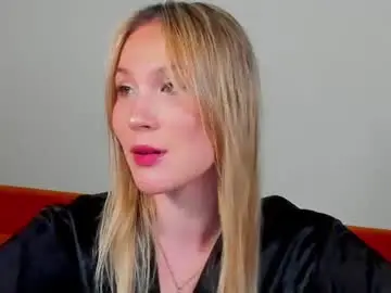 Chaturbate Free Live Porn of elaravoltage