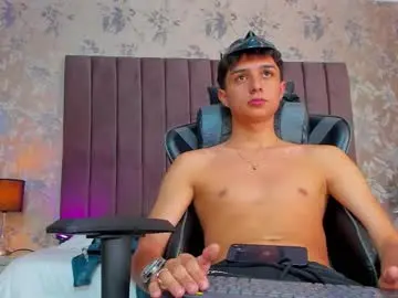 Chaturbate Sex Chat of ethanlowell