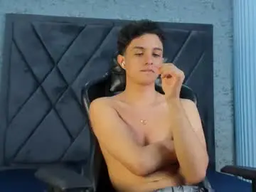 Chaturbate Private Sex Chat of ethanlowell