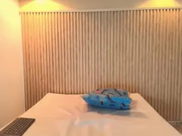 Chaturbate Live Sex Cam of im_bull