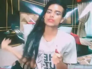 Chaturbate Watch Live Sex Cams of indianlipstickluna