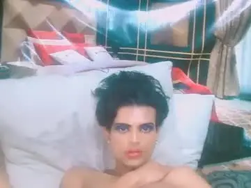 Chaturbate Live Sex Cam of indianlipstickluna