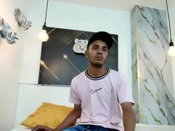 Chaturbate Best live sex cam show of jordanandandrew