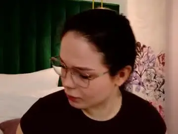 Chaturbate Live Sex Cam of nikaflowers