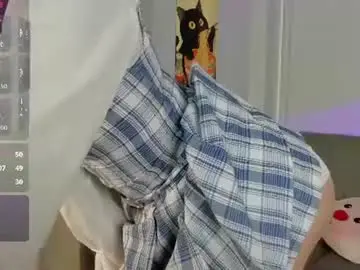 Chaturbate Live Sex Cam of petite_artemis