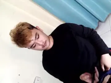 Chaturbate Watch Live Sex Cams of xxhotloyd_cummerx