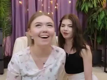 Chaturbate Live Sex of berry_bloom