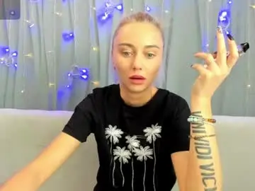 Chaturbate Live Porn of juliastar41