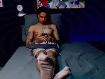 Chaturbate Adult Video Chat of lilray99