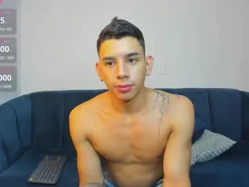 Chaturbate Watch Live Sex Cams of andrew_twink18