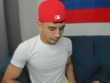 Chaturbate Live Porn of andrew_twink18