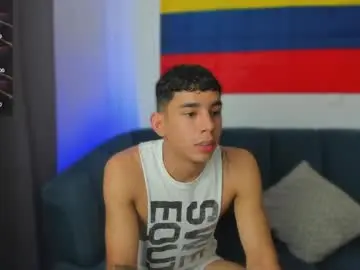 Chaturbate Adult Webcams of andrew_twink18