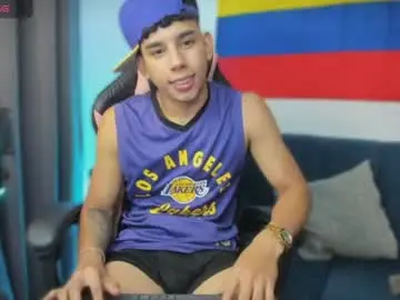 Chaturbate Adult Webcams of andrew_twink18