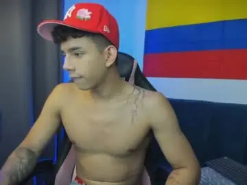 Chaturbate Free Porn Cam of andrew_twink18