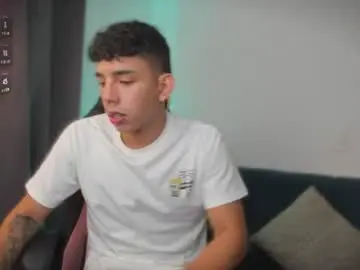 Chaturbate Sex Chat of andrew_twink18