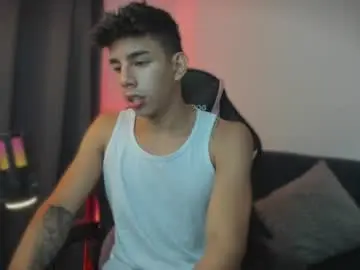 Chaturbate Free Live Porn of andrew_twink18