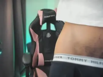 Chaturbate Sex Chat of andrew_twink18