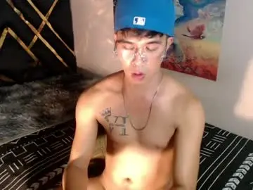 Chaturbate Sex Chat of asiancum_peter