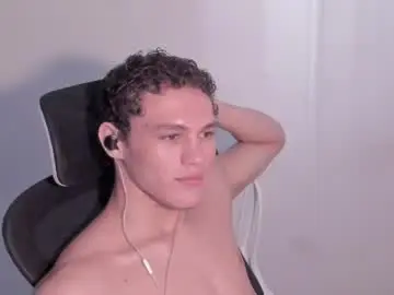 Chaturbate Live Sex Cam of laureent__