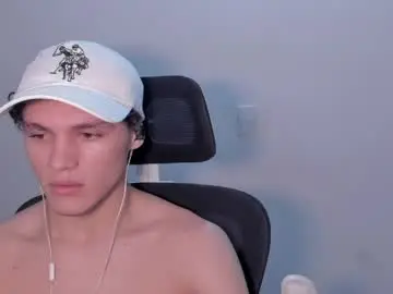 Chaturbate Watch Live Sex Cams of laureent__