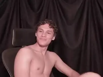 Chaturbate Live Sex Cam of laureent__