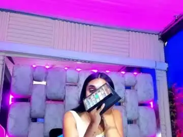 Chaturbate Live Sex Cam of mahiara_hot