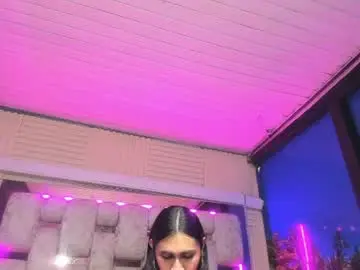 Chaturbate Free Live Porn of mahiara_hot