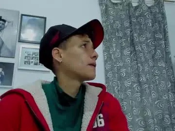 Chaturbate Best live sex cam show of megan_and_clohe