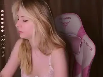 Chaturbate Watch Live Sex Cams of lilkitty_melanie