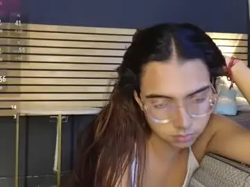 Chaturbate Best live sex cam show of sarasaenz_99