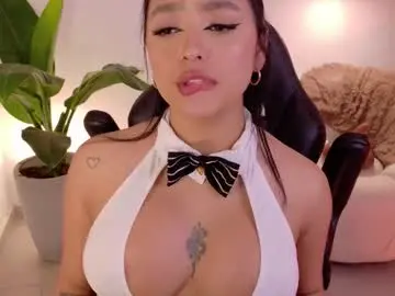 Chaturbate Adult Webcams of sarawinstone_