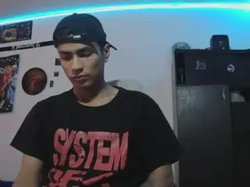 Chaturbate Free Porn Cam of fenix_hardcock