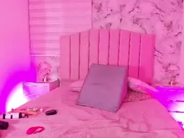 Chaturbate Live Sex Cam of gia_roux_